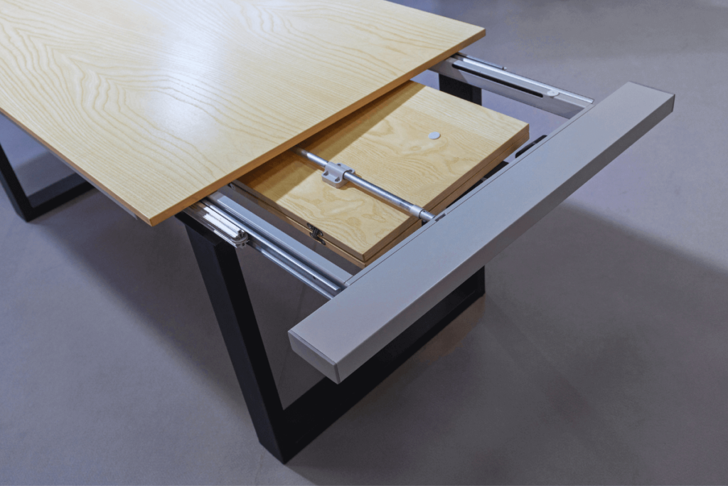 2-Extendable-Tables-for-Flexibility
