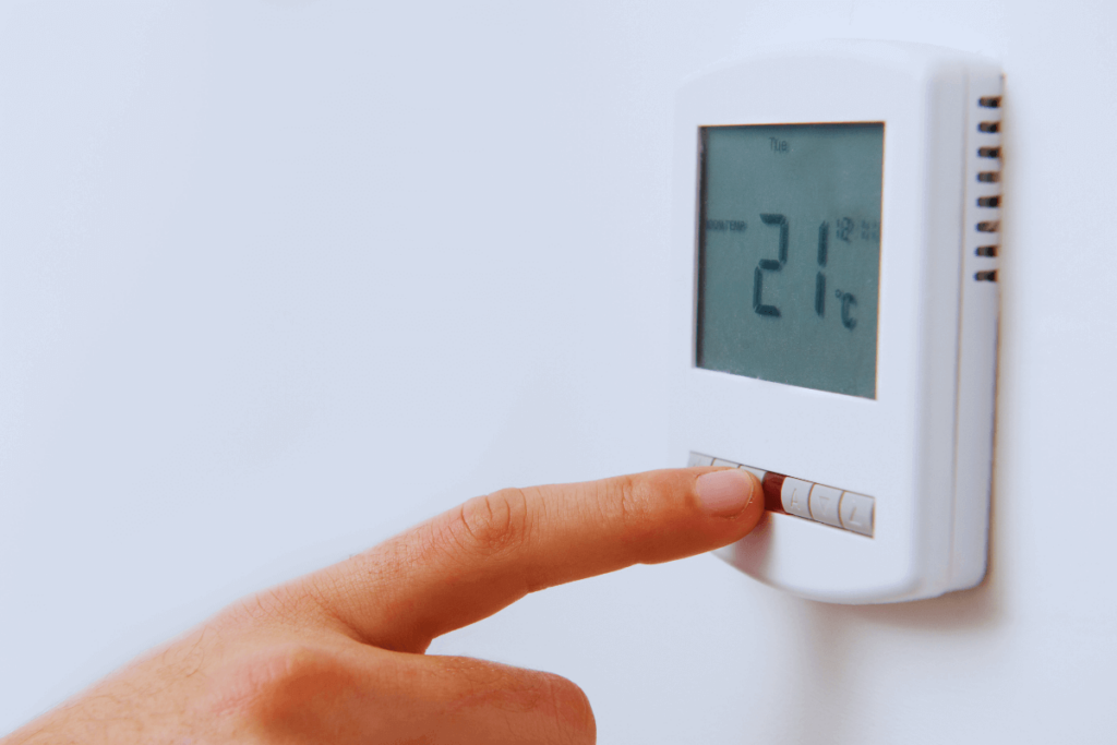 10-Smart-Thermostat-for-Climate-Control
