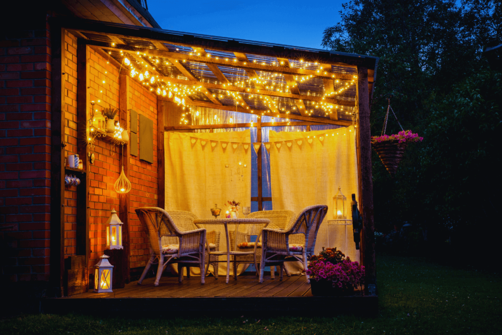 10-String-Lights-and-Lanterns