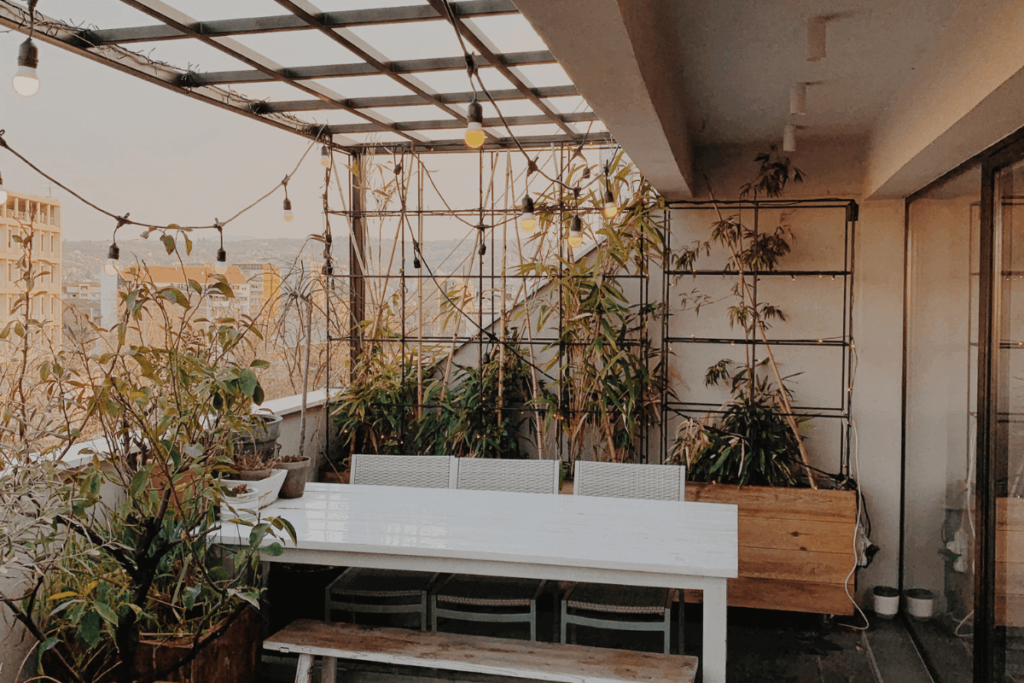 5-Seasonal-Blooms-and-Foliage