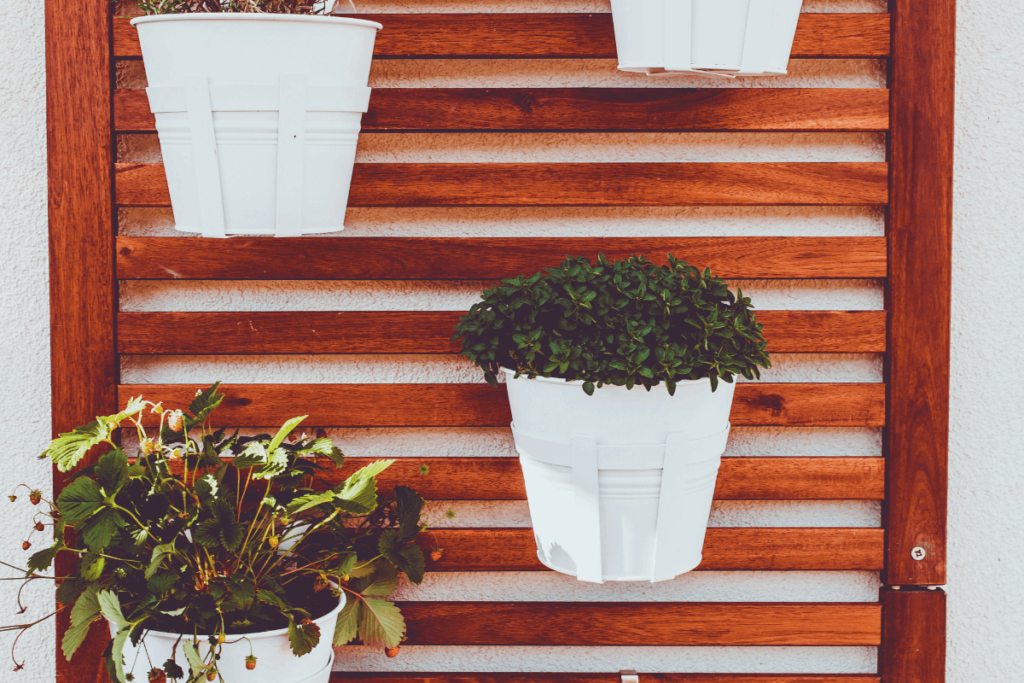 Vertical-Decorative-Elements